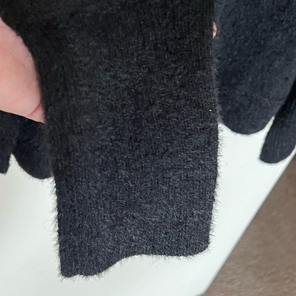 Sweater - Picture 2 of 4